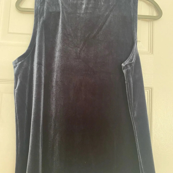 NWT J Crew Shell Navy Velvet Mock Neck Sleeveless Size M - Picture 3 of 5